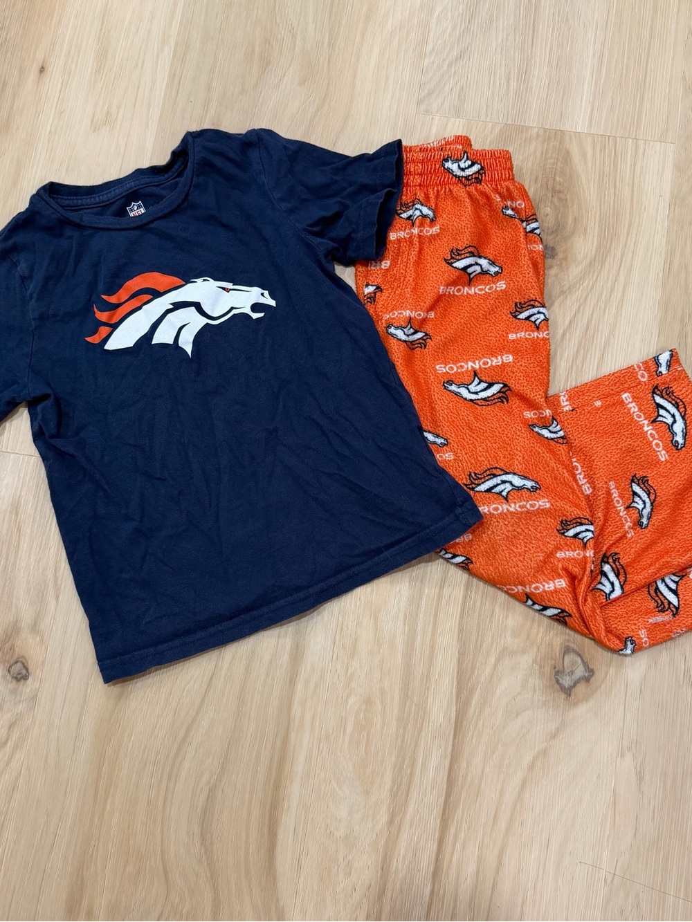 NFL Kids Navy and Orange Denver Broncos Sleep Set size 4/5